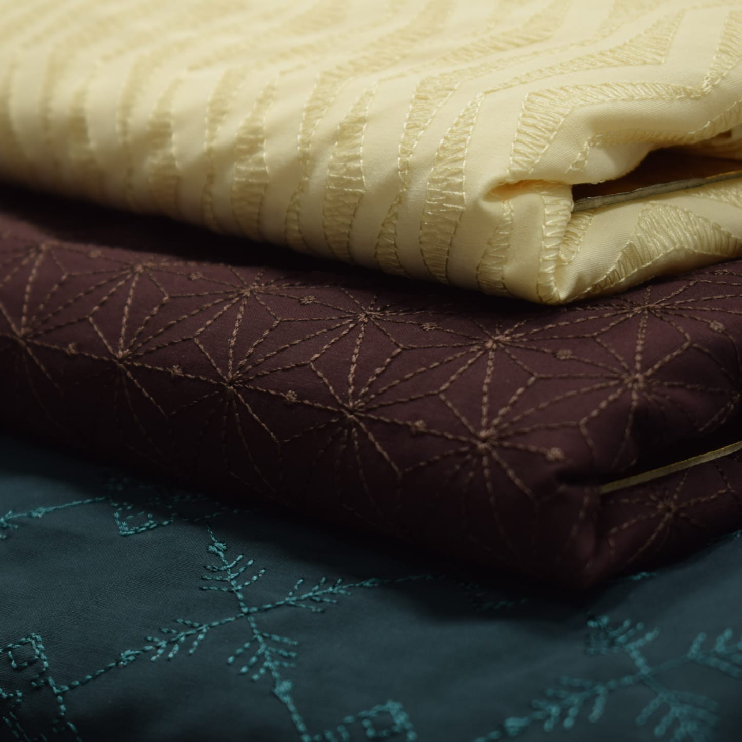 Unstitched Embroidered Fabric Suits for Mens Yamani Fabrics Yamani